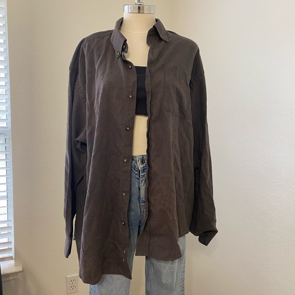 Used men’s Arrow button down